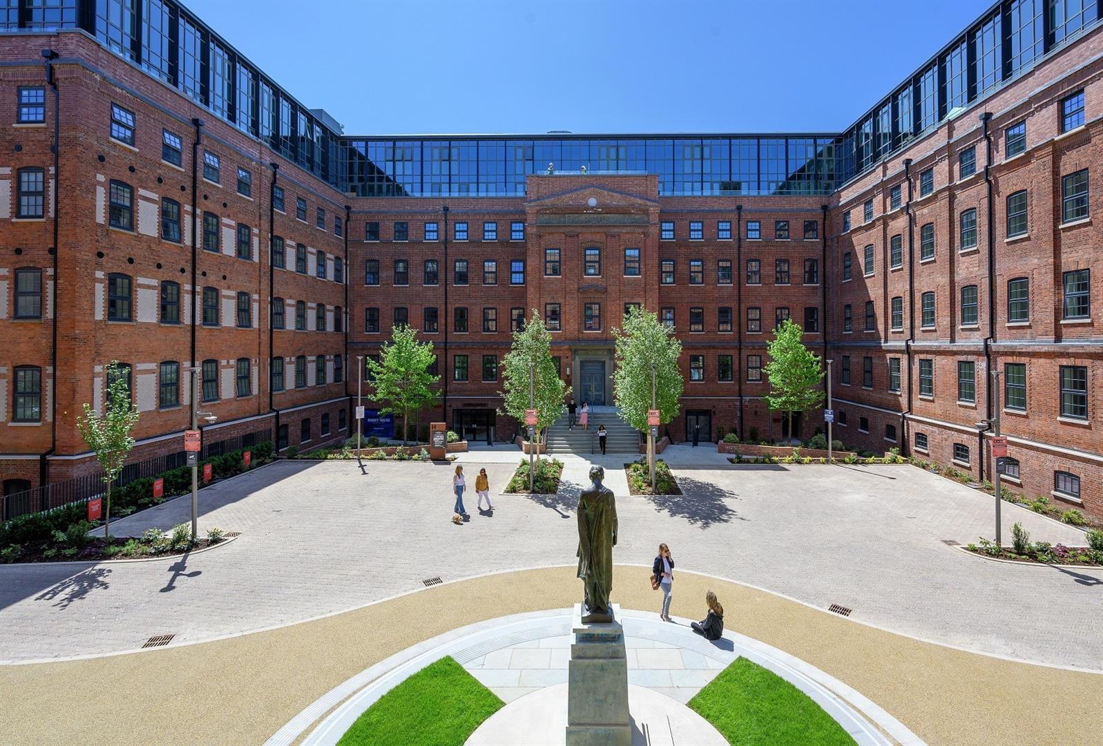 385 Horlicks Quarter, Stoke Gardens, Slough, SL1 3QB