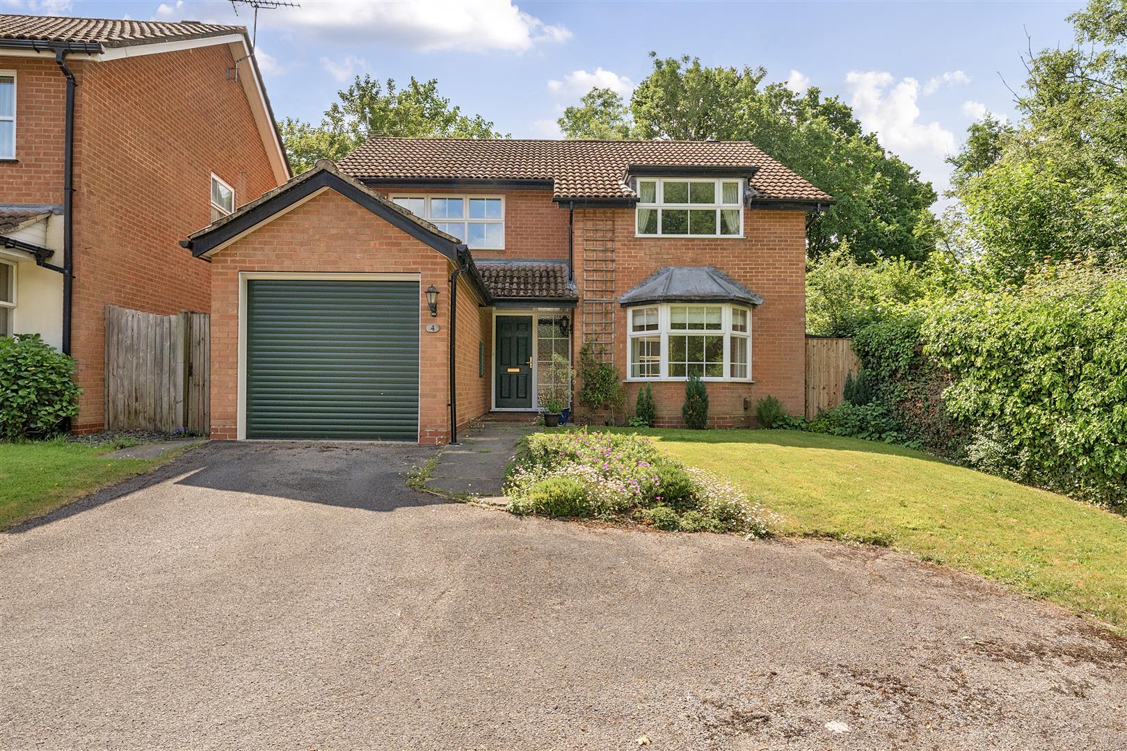 Rowan Close, Wokingham, Berkshire, RG41 4BH