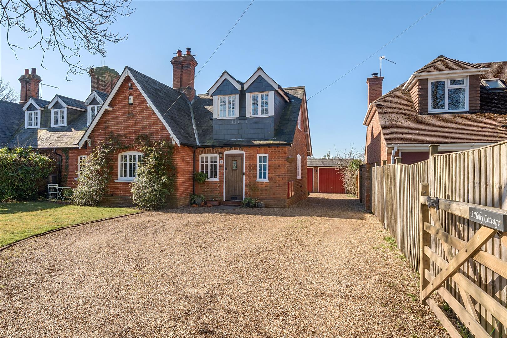 Cricket Hill, Finchampstead, Berkshire, RG40 3TN