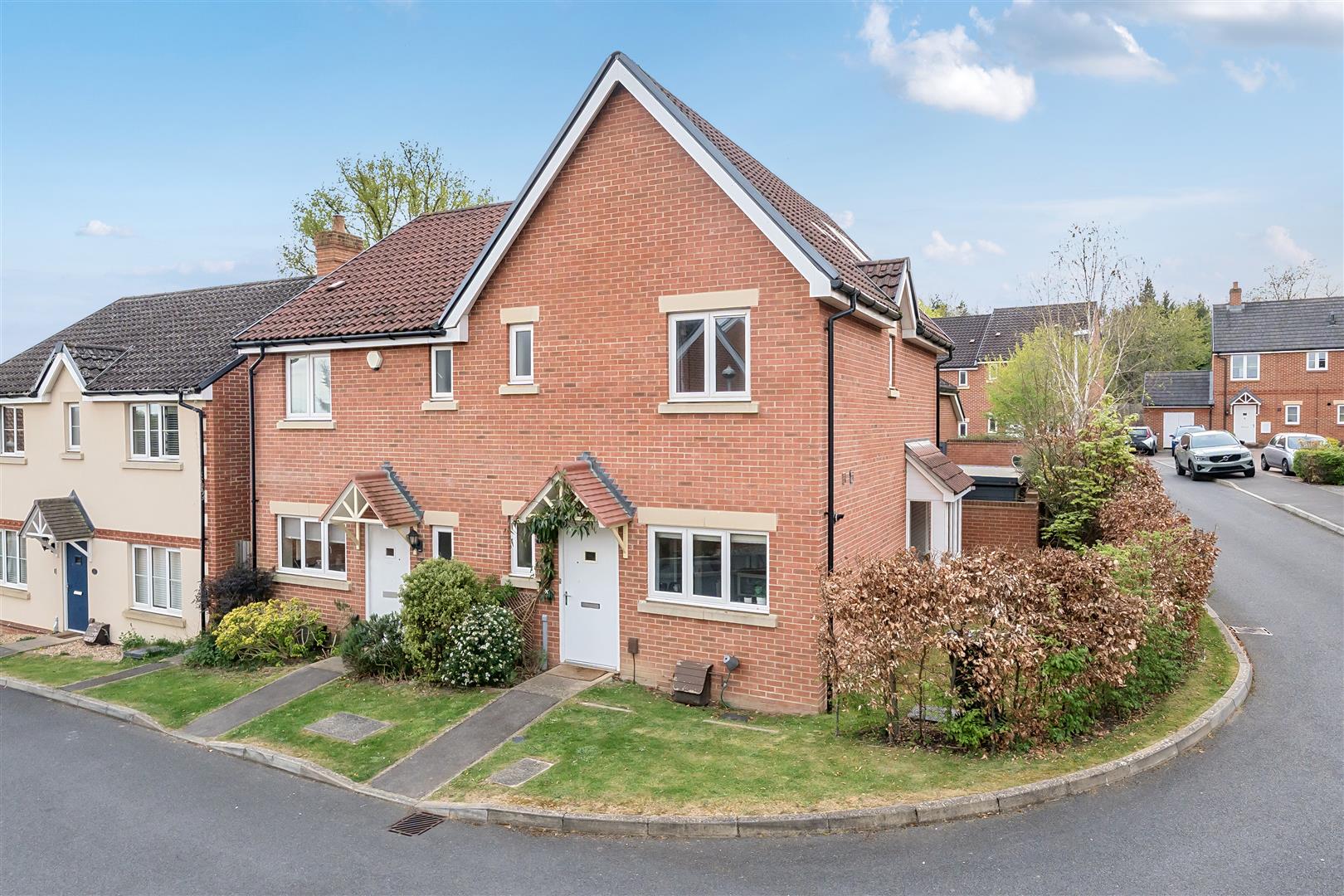 Hampshire Close, Wokingham, Berkshire, RG41 3BQ