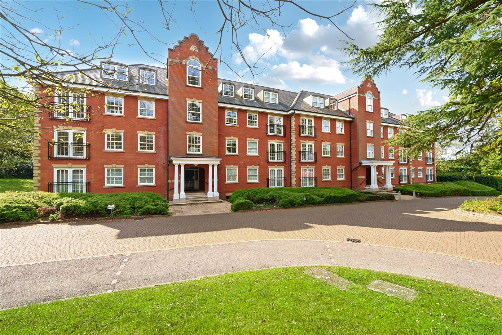 Keephatch House, Montague Close, Wokingham, Berkshire, RG40 5PJ