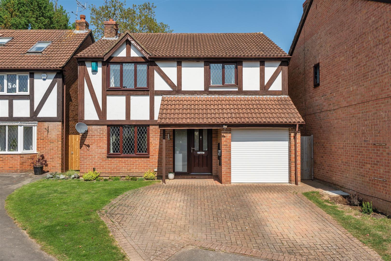 Somerville Close, Wokingham, Berkshire, RG41 4SW