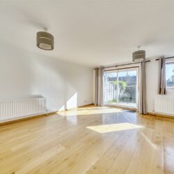 Medina Close Wokingham, Berkshire, RG41 3TZ