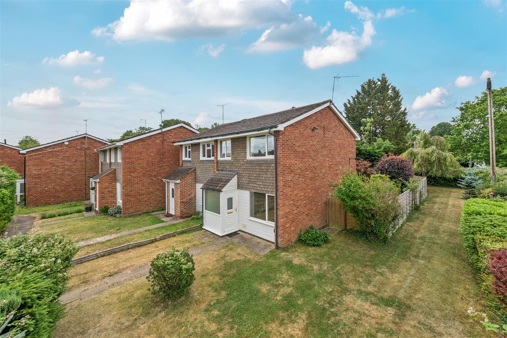 Blagrove Drive Wokingham, Berkshire, RG41 4BB
