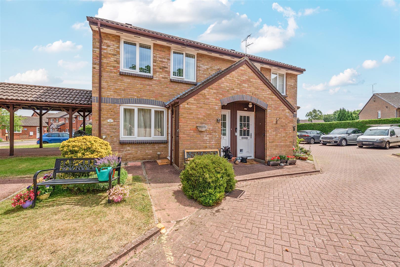 Acorn Drive Wokingham, Berkshire, RG40 1EQ