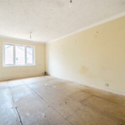 Thumbnail Image 4