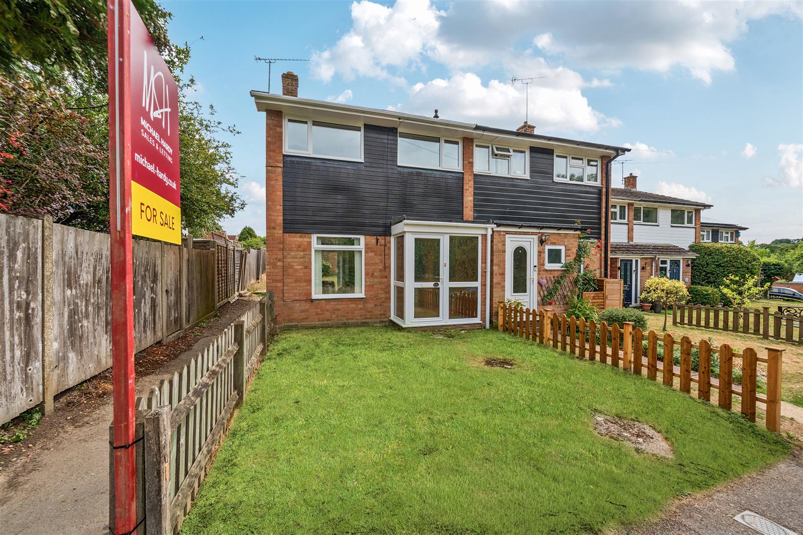 Swallowfield Road, Arborfield, Berkshire, RG2 9JR