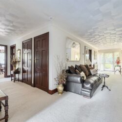 Thumbnail Image 9