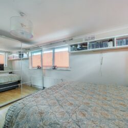 Thumbnail Image 10