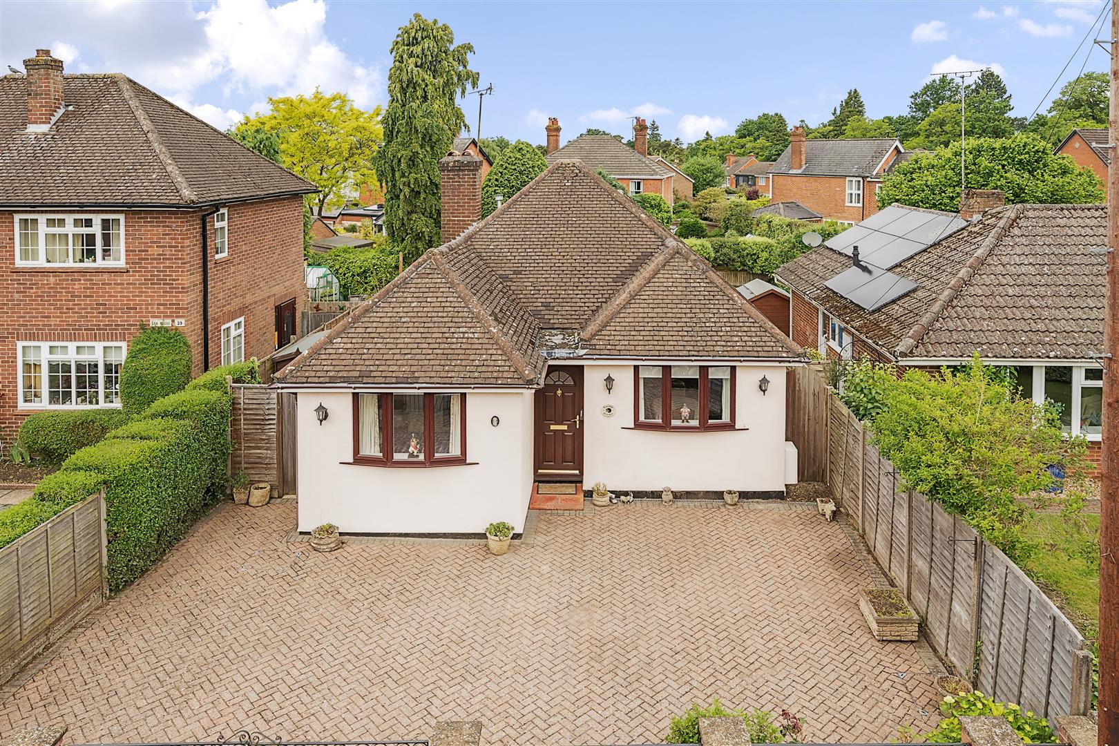 Kings Road, Crowthorne, Berkshire, RG45 7BG