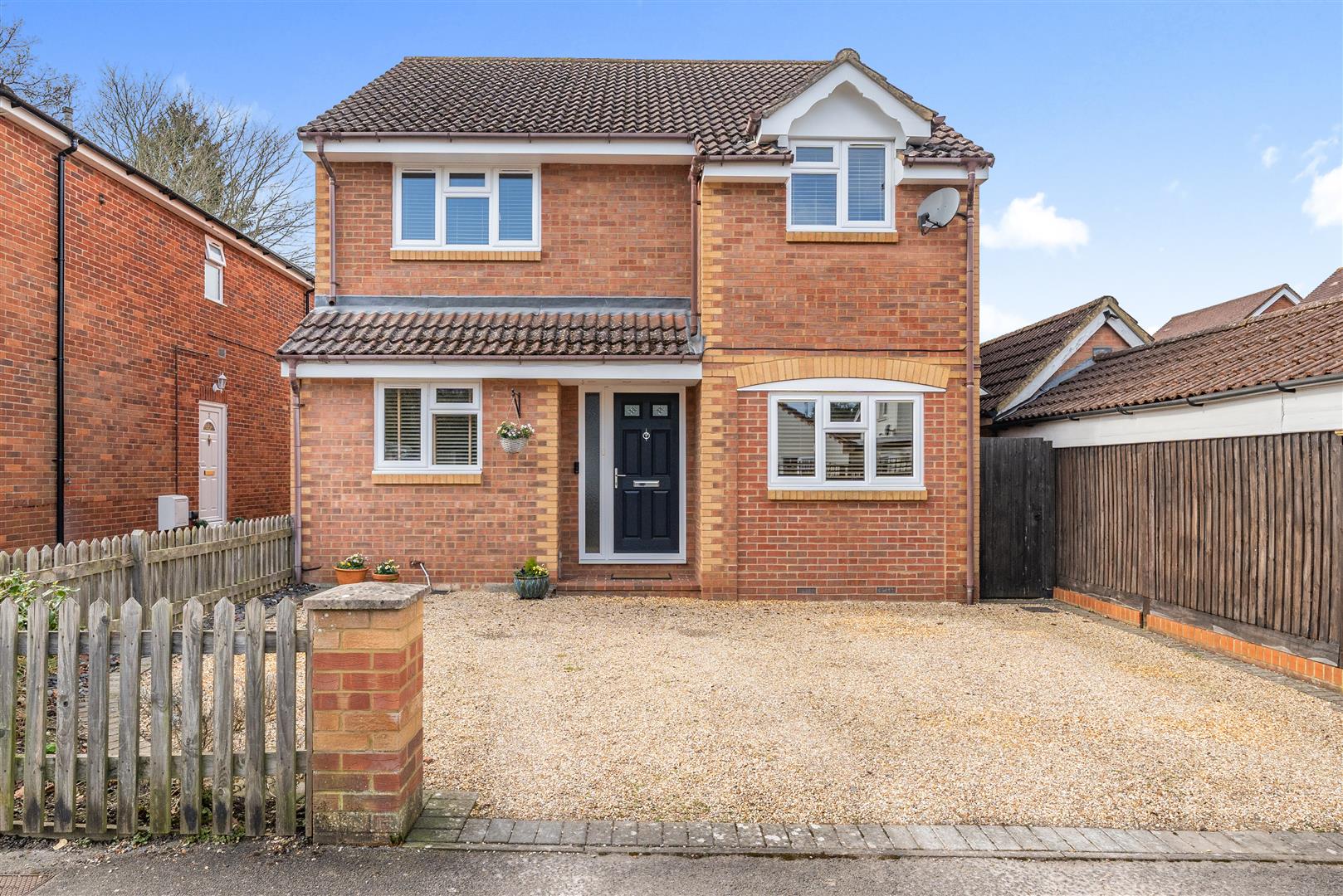 Lyon Road, Crowthorne, Berkshire, RG45 6RT