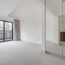 Thumbnail Image 5