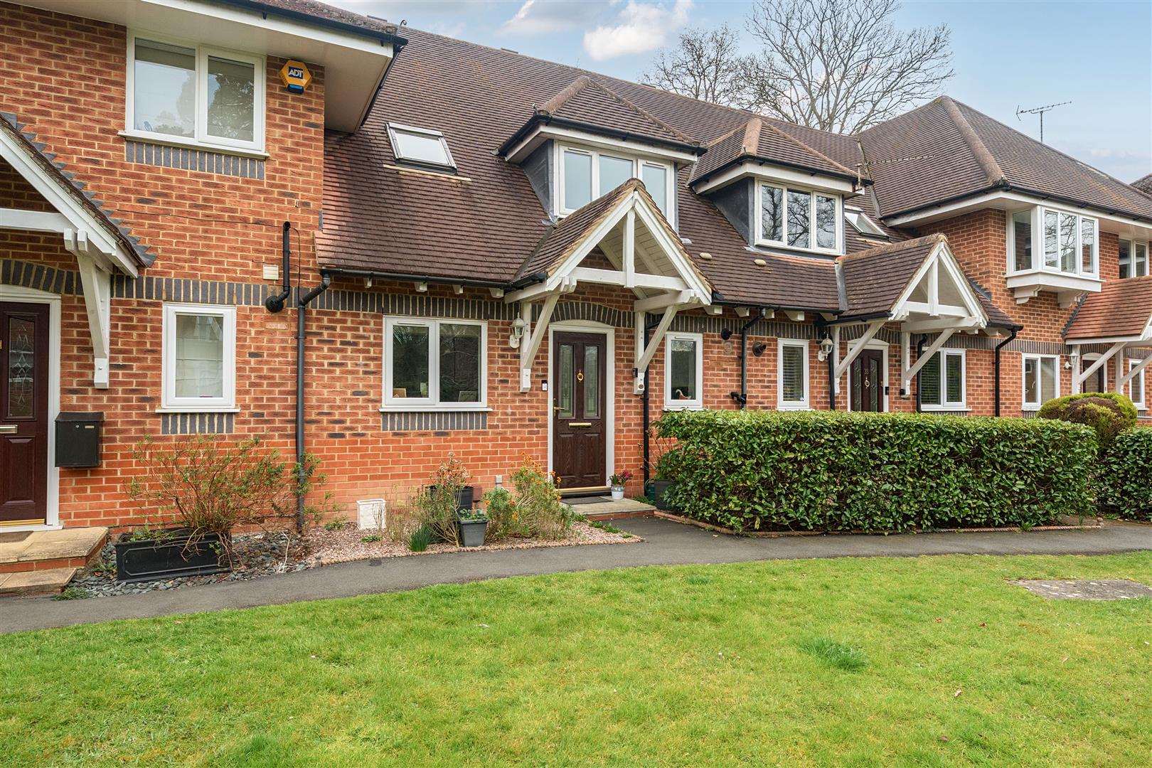 Masefield Gardens, Crowthorne, Berkshire, RG45 7QS