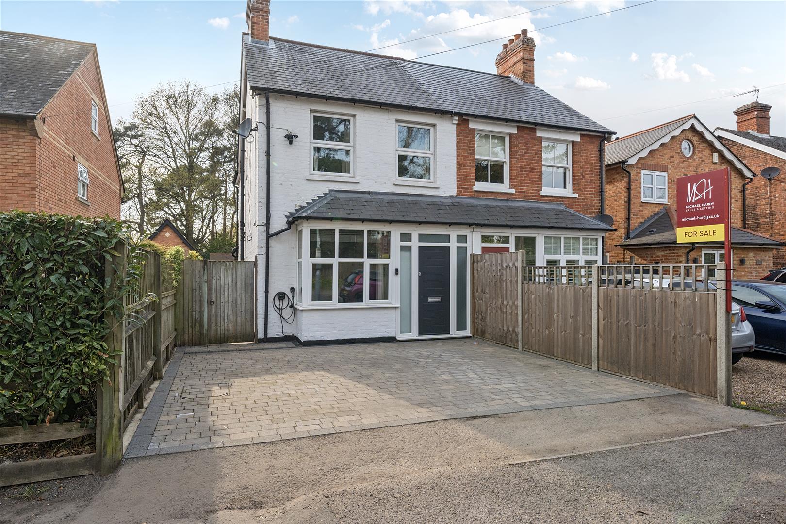 New Wokingham Road, Crowthorne, Berkshire, RG45 6JG