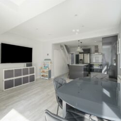 Thumbnail Image 4