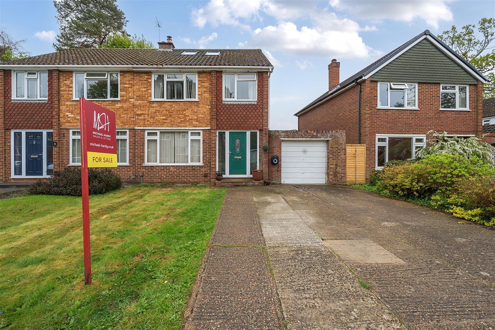 Butler Road, Crowthorne, Berkshire, RG45 6QY