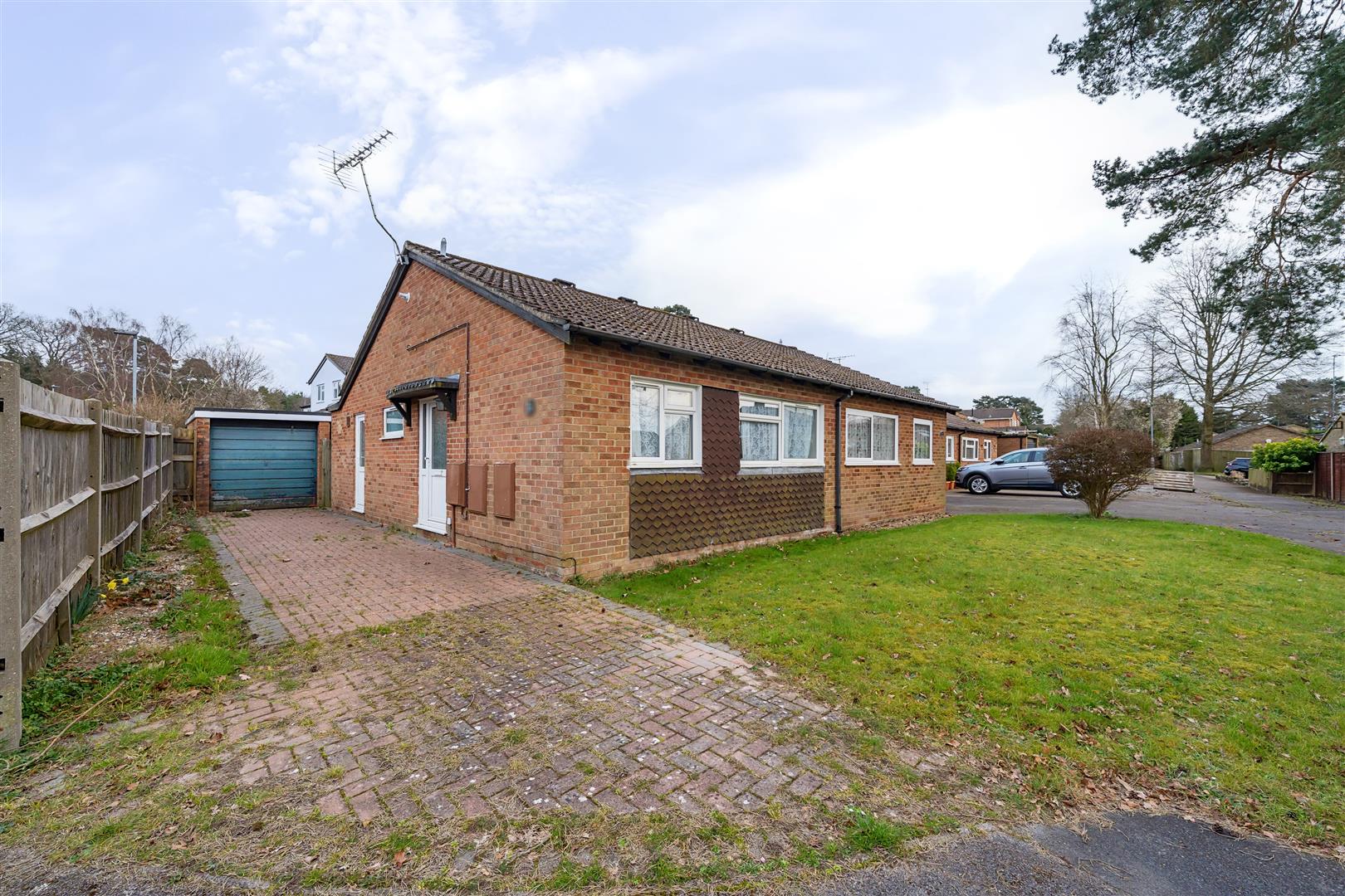 Yale Close, Owlsmoor, Sandhurst, Berkshire, GU47 0UJ