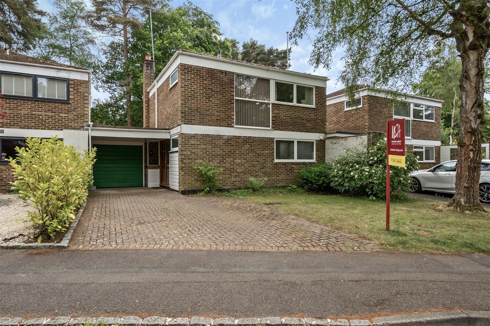 The Chase, Crowthorne, Berkshire, RG45 6HT
