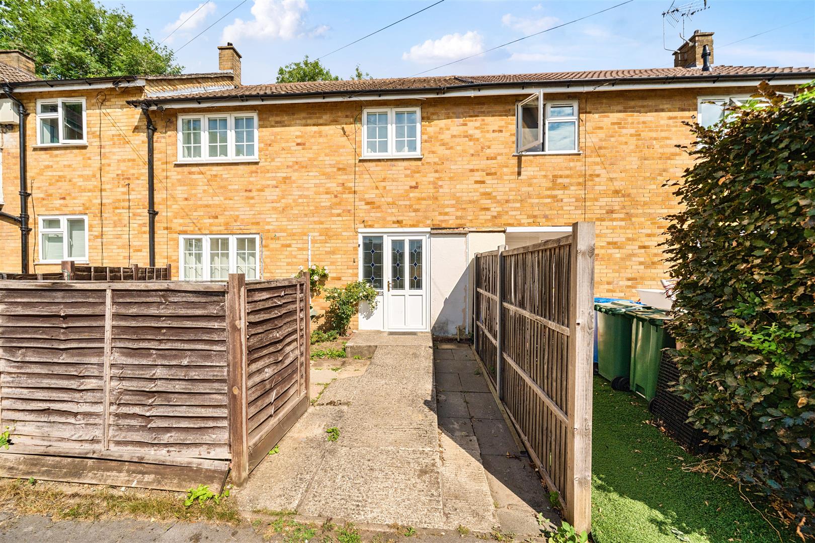 North Green Bracknell, Berkshire, RG12 2NY