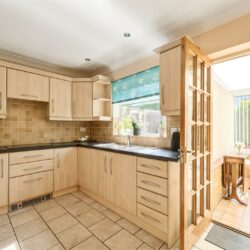 Lyneham Road Crowthorne, Berkshire, RG45 6NJ