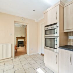 Lyneham Road Crowthorne, Berkshire, RG45 6NJ
