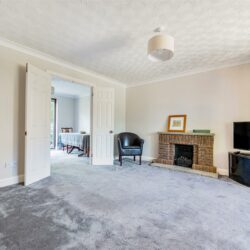 Leith Close, Crowthorne, Berkshire, RG45 6TD