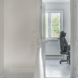 Thumbnail Image 10