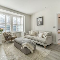 Pinehill Road, Crowthorne, Berkshire, RG45 7JE